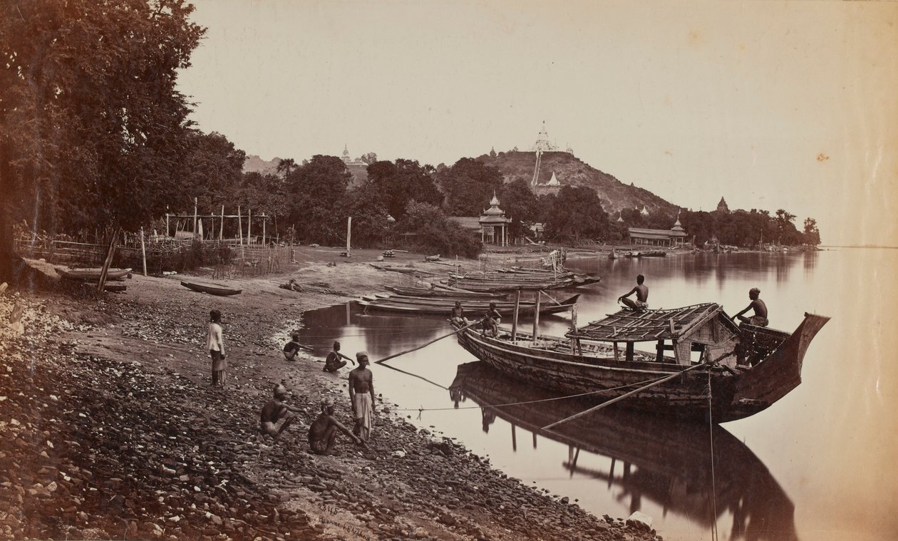 Båter på Ava, Burma bw-bilde av Lord Henry Rawlinson