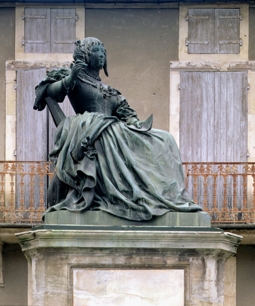 The Marquise de Sevigne (1626-1696) 1857-59 (bronse) av Louis Rochet