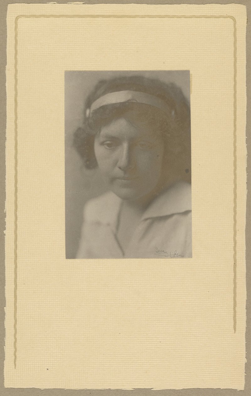 [Sara Holin] av Louis Fleckenstein
