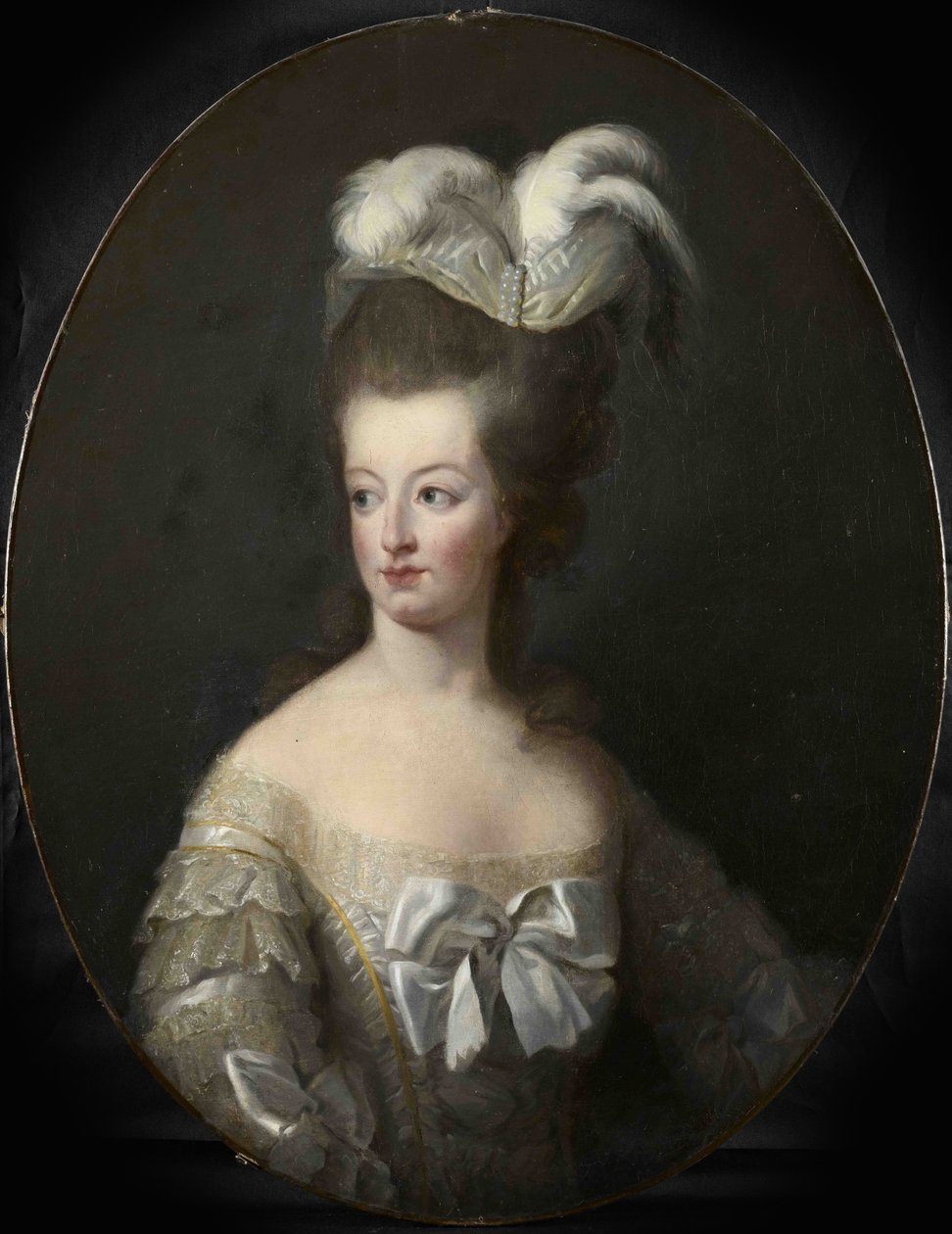Portrett av dronning Marie Antoinette av Frankrike 1755-1793. av Elisabeth Louise Vigee Lebrun