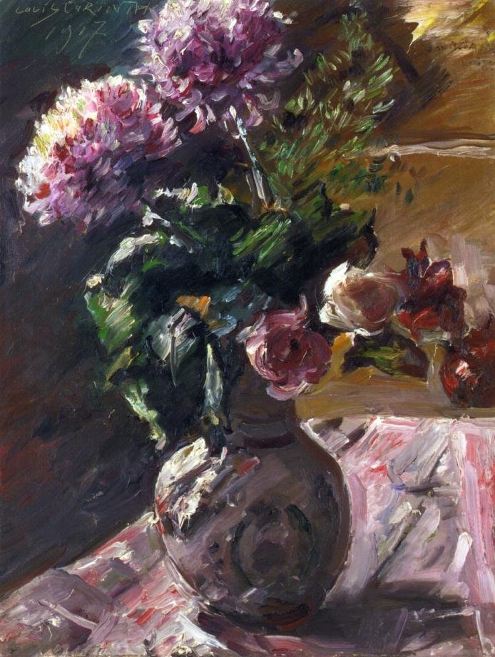 Krysantemum og roser i en kanne av Lovis Corinth