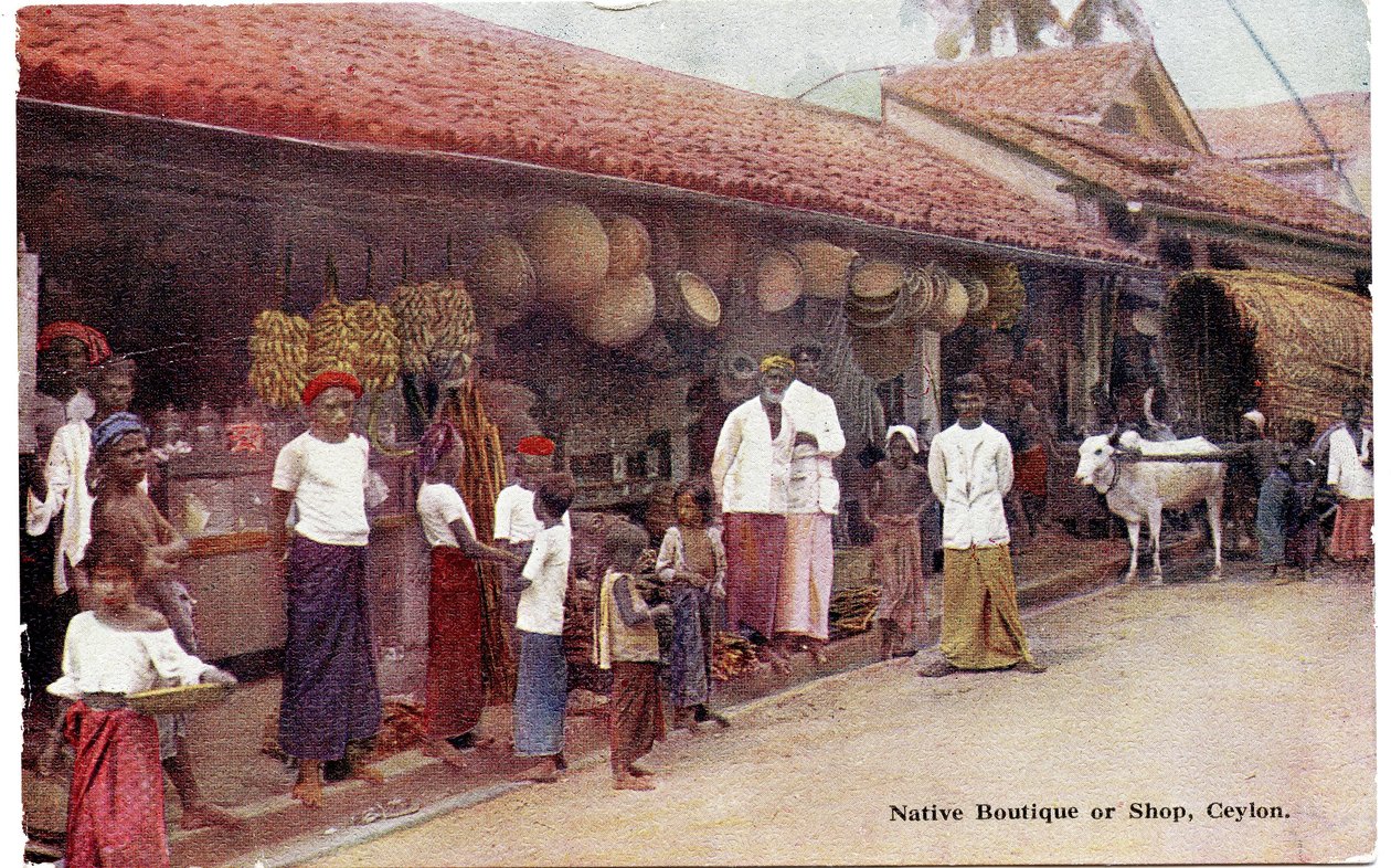 Native Boutique or Shop, Ceylon, ca. 1900-20 (håndfarget fotografi) av Ltd. Ceylon Plâté