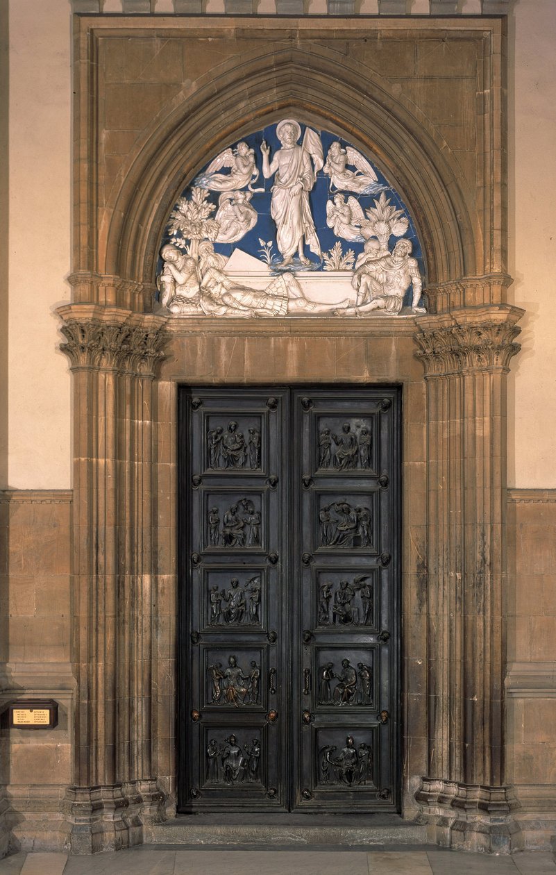 Enamelled terracotta representing the resurrection above the northern door of the sacristy of the Church of Santa Maria del Fiore - 1442 av Luca Della Robbia