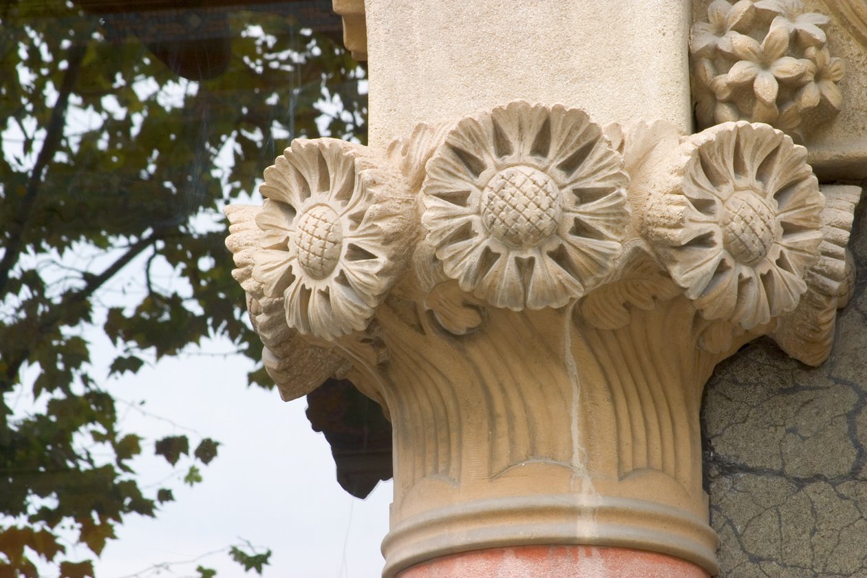 Spalte, 1905 av Luis Domenech i Montaner