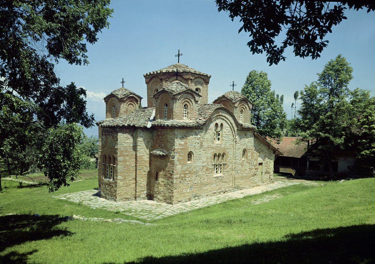 Klosterkirken St. Pantaleimon, bygget ca. 1164 av Macedonian School