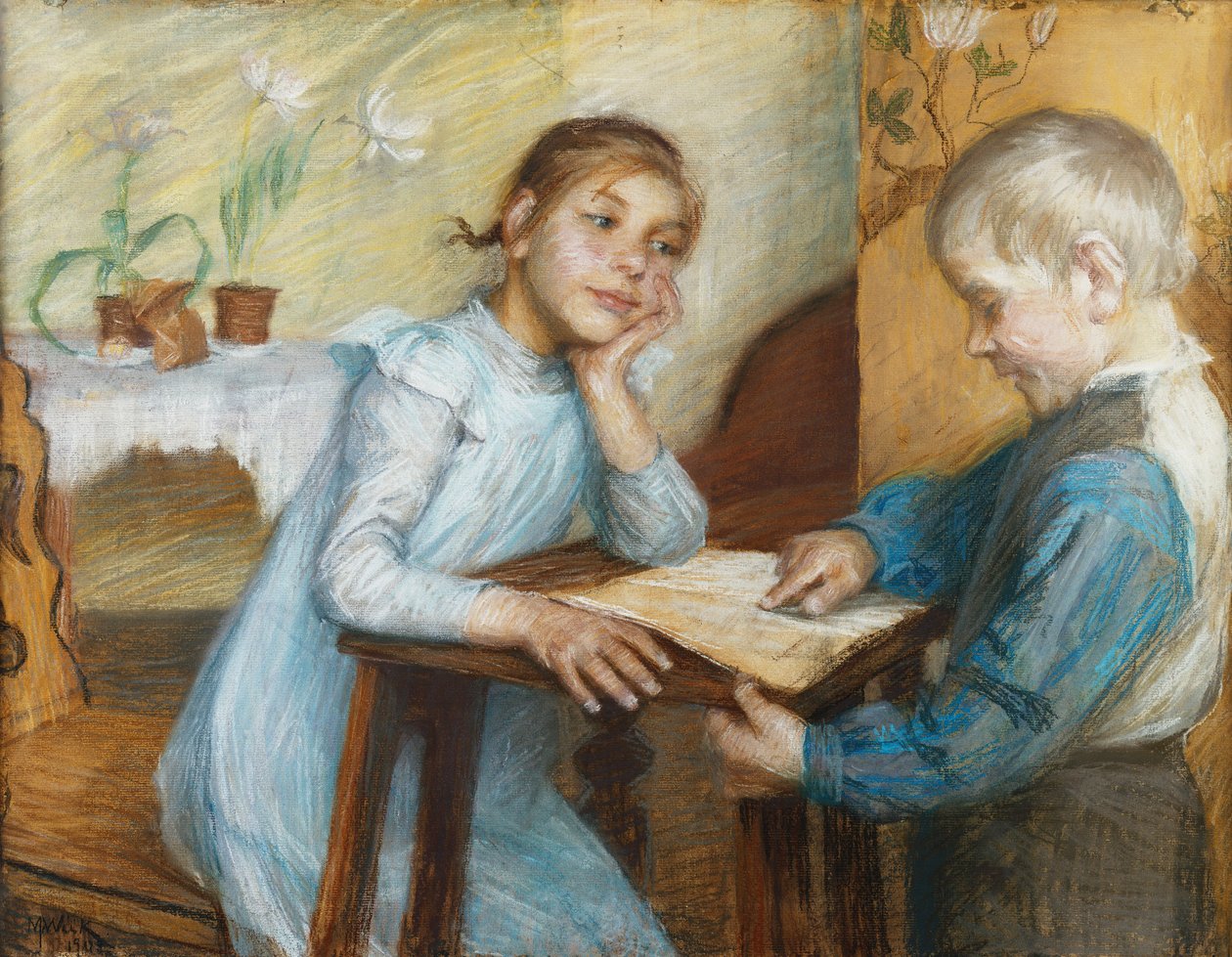 Et interiør med en gutt som leser for en jente, 1912 av Maria Wiik