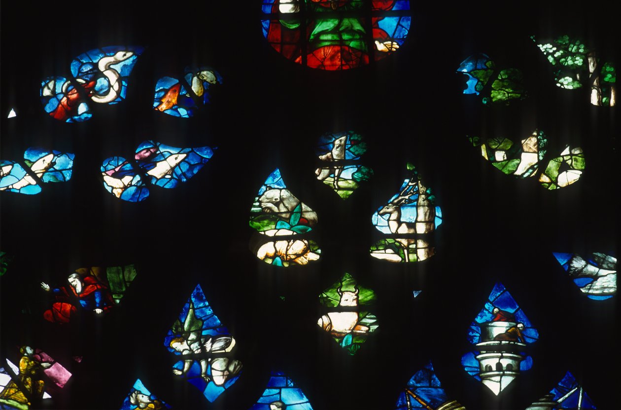 Sørrosevindu (farget glass) av Martin Chambiges