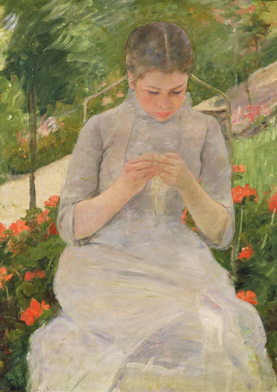 Ung kvinne som syr i hagen, ca. 1880-82 av Mary Cassatt