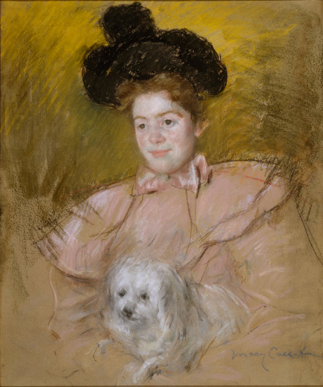 Kvinne i bringebærfarget drakt som holder en hund av Mary Cassatt