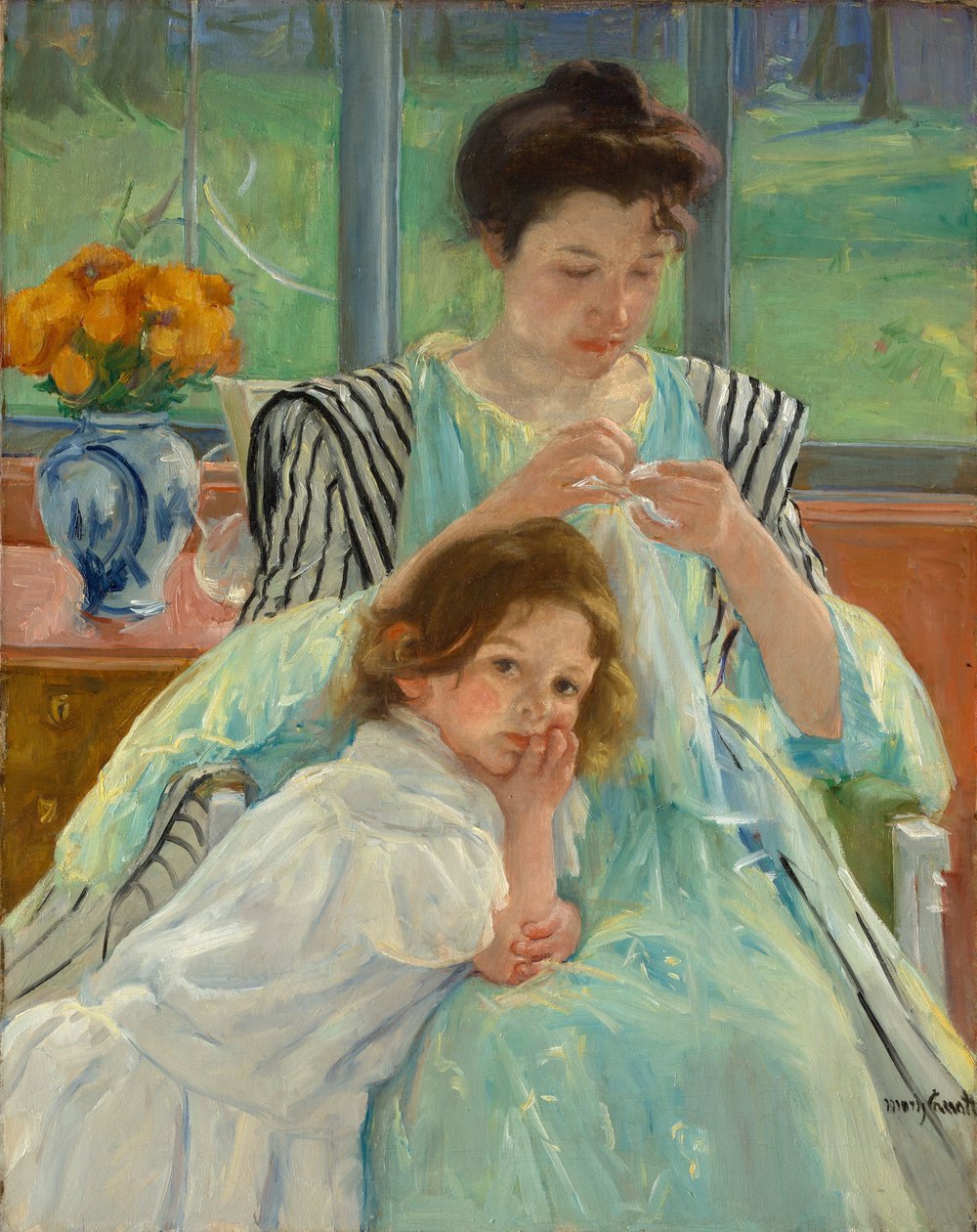 Young Mother Sewing, 1900 av Mary Cassatt