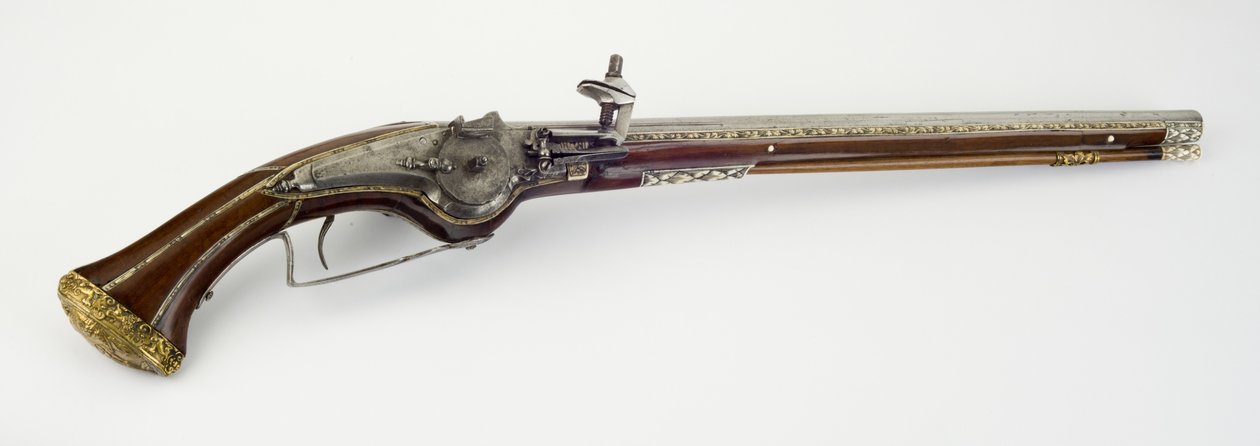 En av et par hjullåsehylsterpistoler, ca. 1650 (stål, slangetre, bein eller horn, forgylt messing og jern) av Master H. W.