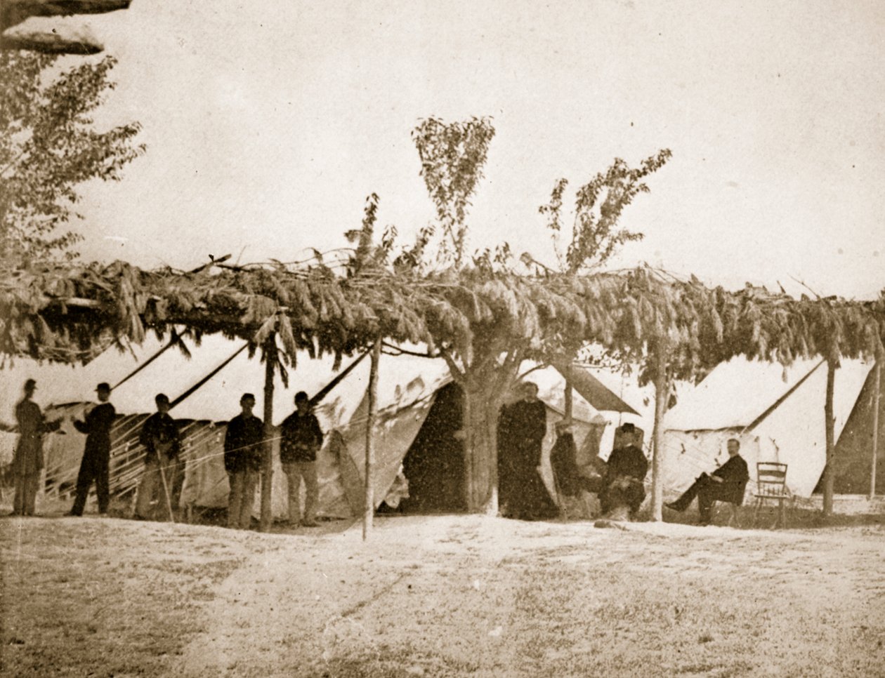 General Hospital, City Point, 1861-65 av Mathew B. Brady