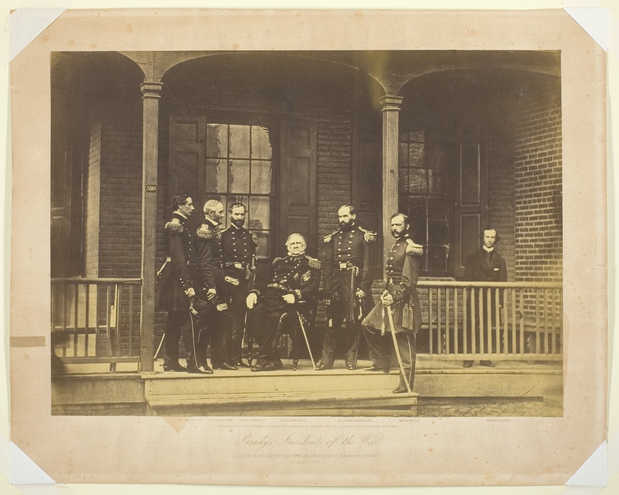 Generalløytnant Scott, sjef for den amerikanske hæren og staben av Mathew Brady