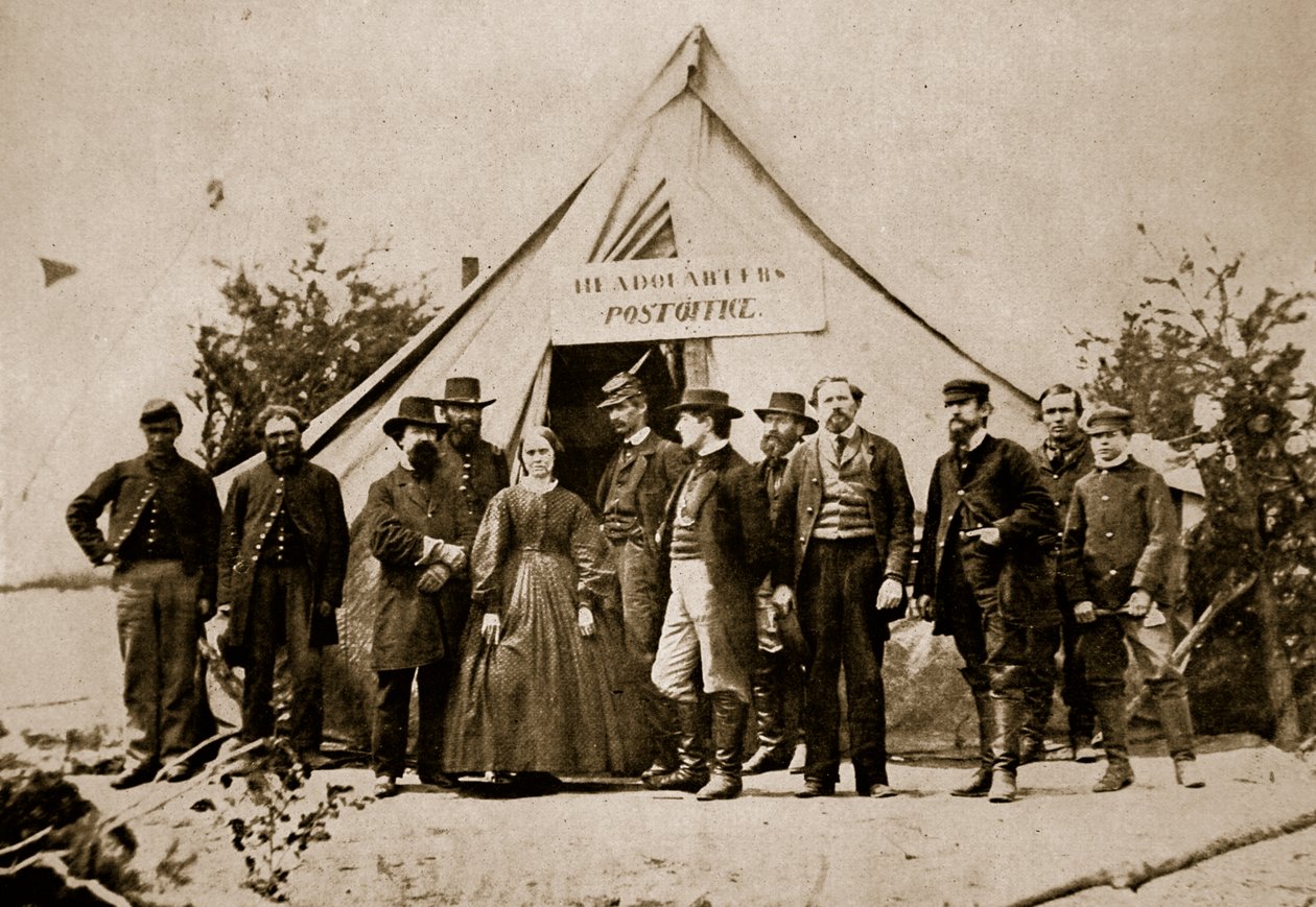 Postkontoret, hovedkvarteret til Army of the Potomac, 1861-65 av Mathew B. Brady