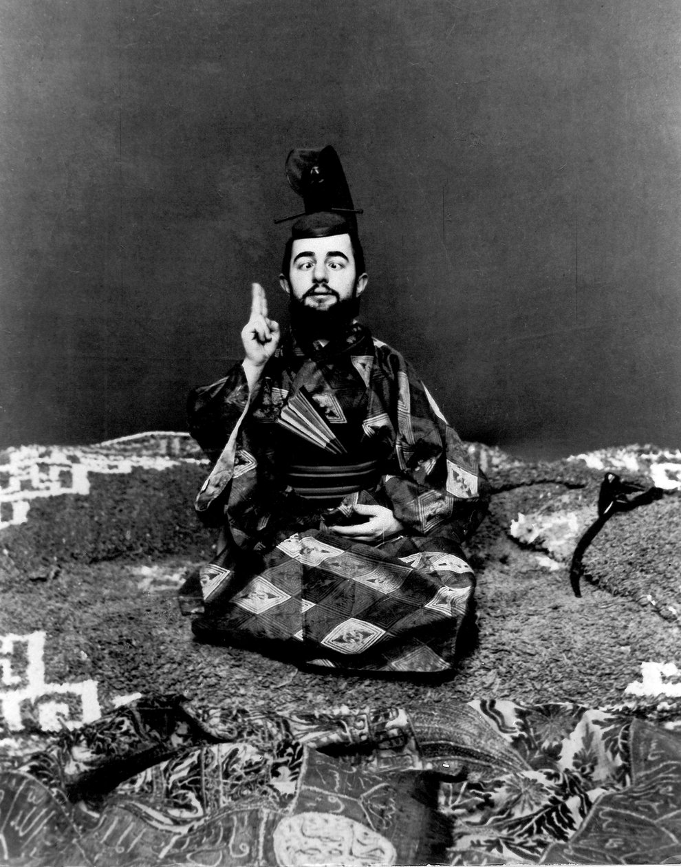 Henri de Toulouse-Lautrec i japansk kjole, ca 1892. av Maurice Guibert