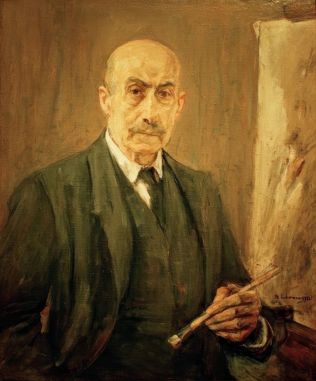 Selvportrett i dress ved siden av staffeli av Max Liebermann