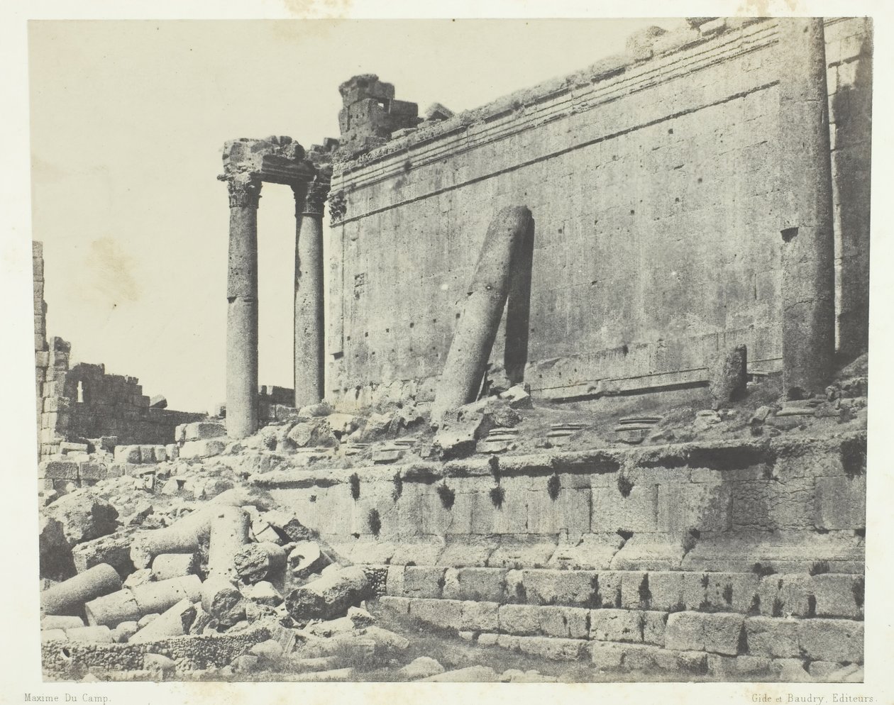Baalbeck Heliopolis, Temple Of Jupiter, Eastern Facade, Syria, 184951, trykt 1852. av Maxime Du Camp
