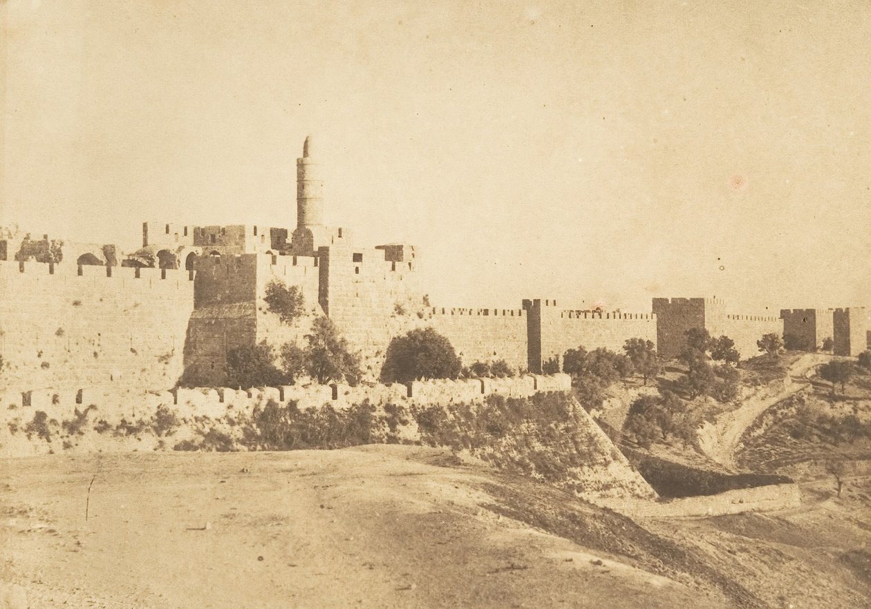 David Daoud Kalessys slott og Jerusalems murer, august 1850. av Maxime Du Camp