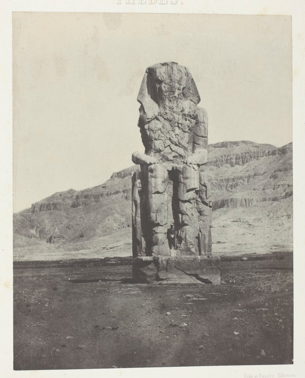 Gournah, Amenopht IIIs monolittiske koloss; Theben, plate 56 fra albumet «Egypt, Nubia, Palestina og Syria» (1852) av Maxime Du Camp