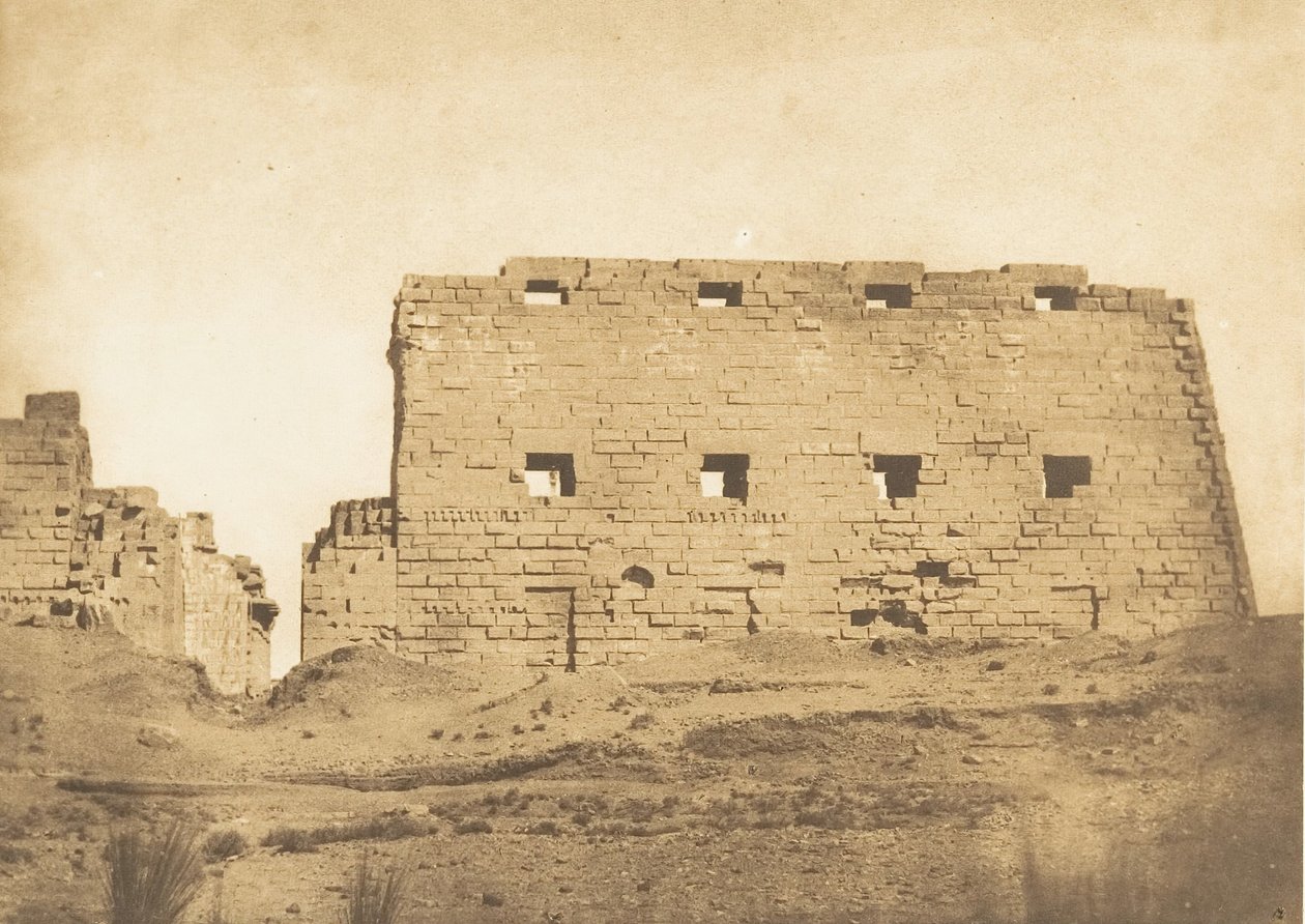 Great Pylon of Palace of Karnac, Theben, 1849-50. av Maxime Du Camp