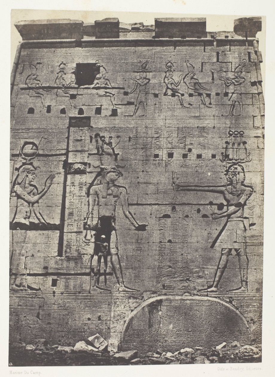 Det store Isis-tempelet i Philoe, andre pylon; Nubia, plate 74 fra albumet «Egypt, Nubia, Palestina og Syria» (1852) av Maxime Du Camp