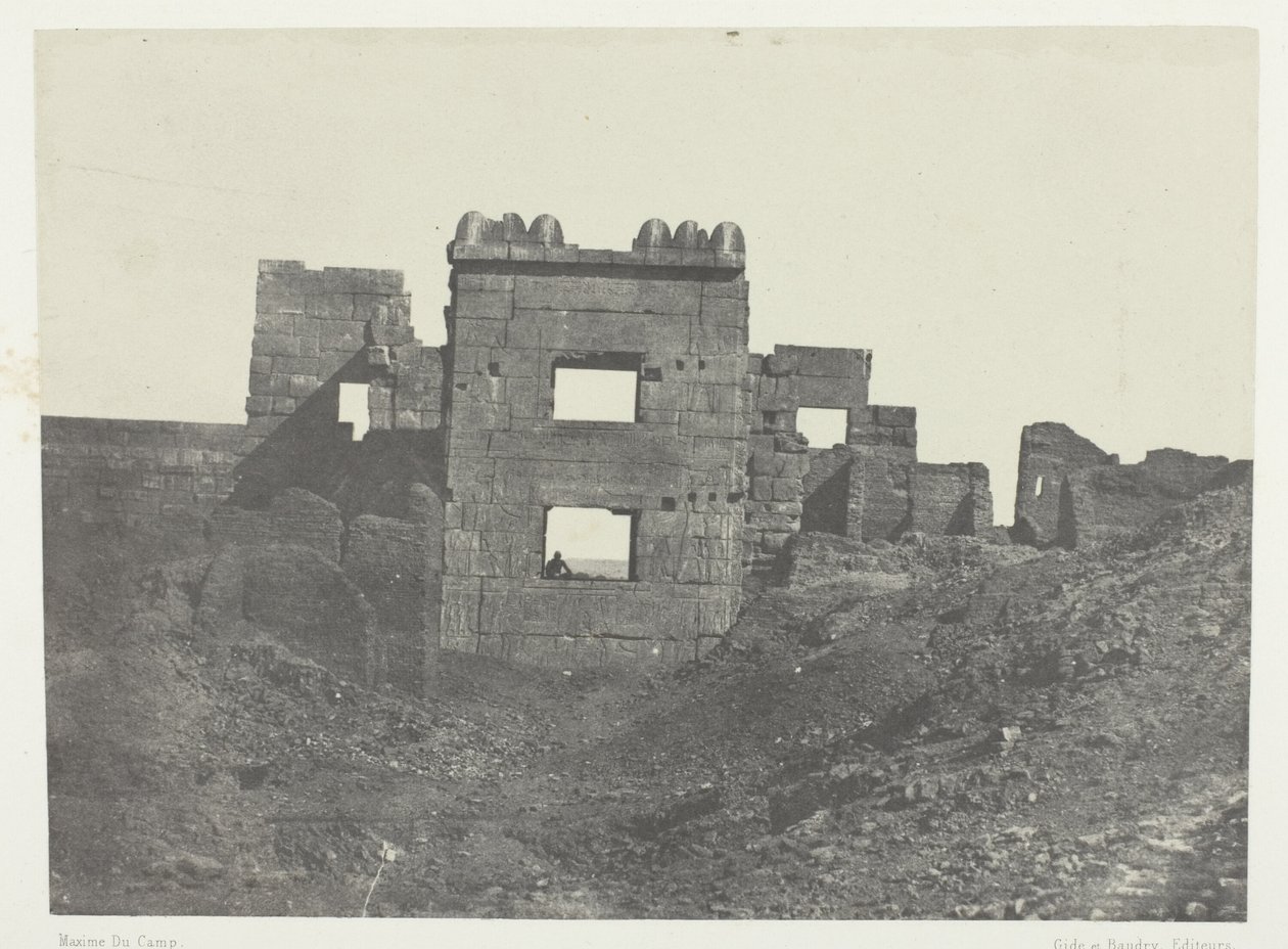 Medinet-Habou, østlige fasade av Gynécée de Ramsès-Mèiamoun; Theben av Maxime Du Camp