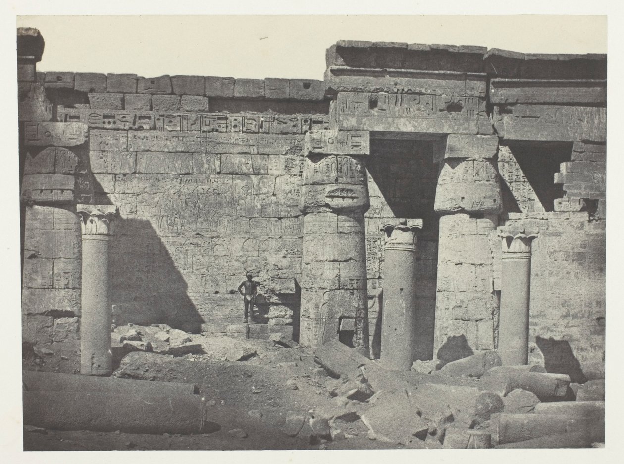 Medinet-Habou, Peristyle av Ramses-Méiamoun-palasset; Theben av Maxime Du Camp