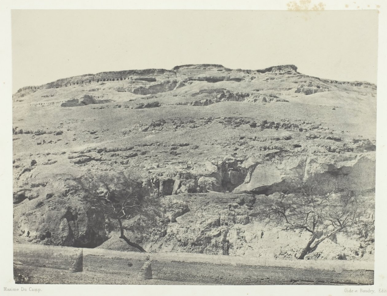 Necropolis of Ancient Lycopolis, Øvre Egypt, 184951, trykt 1852. av Maxime Du Camp