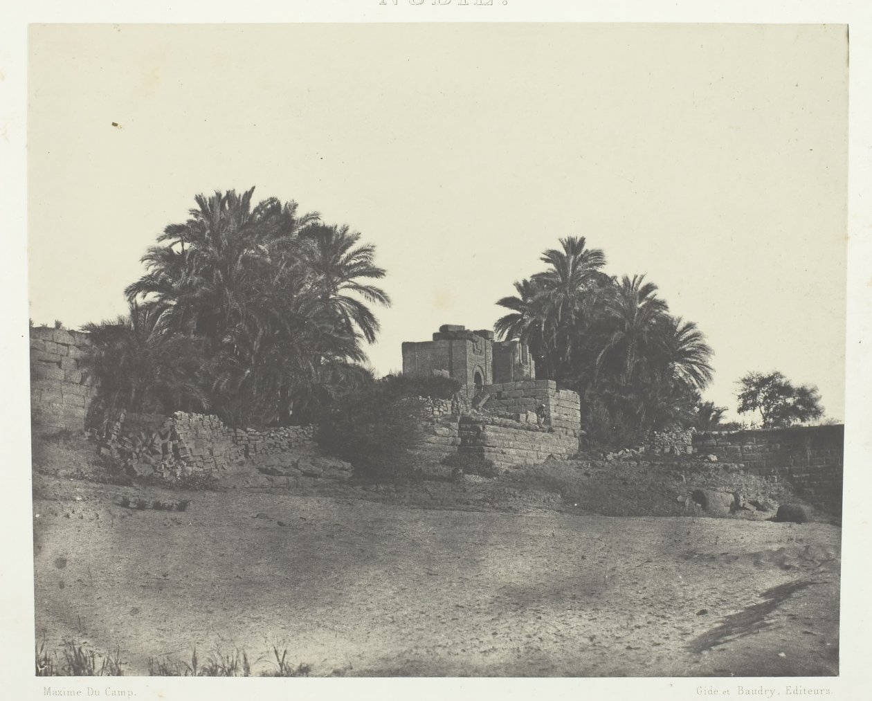 Ruiner av en romersk festningsverk, Filoe, Nubia, 184951, trykt 1852. av Maxime Du Camp