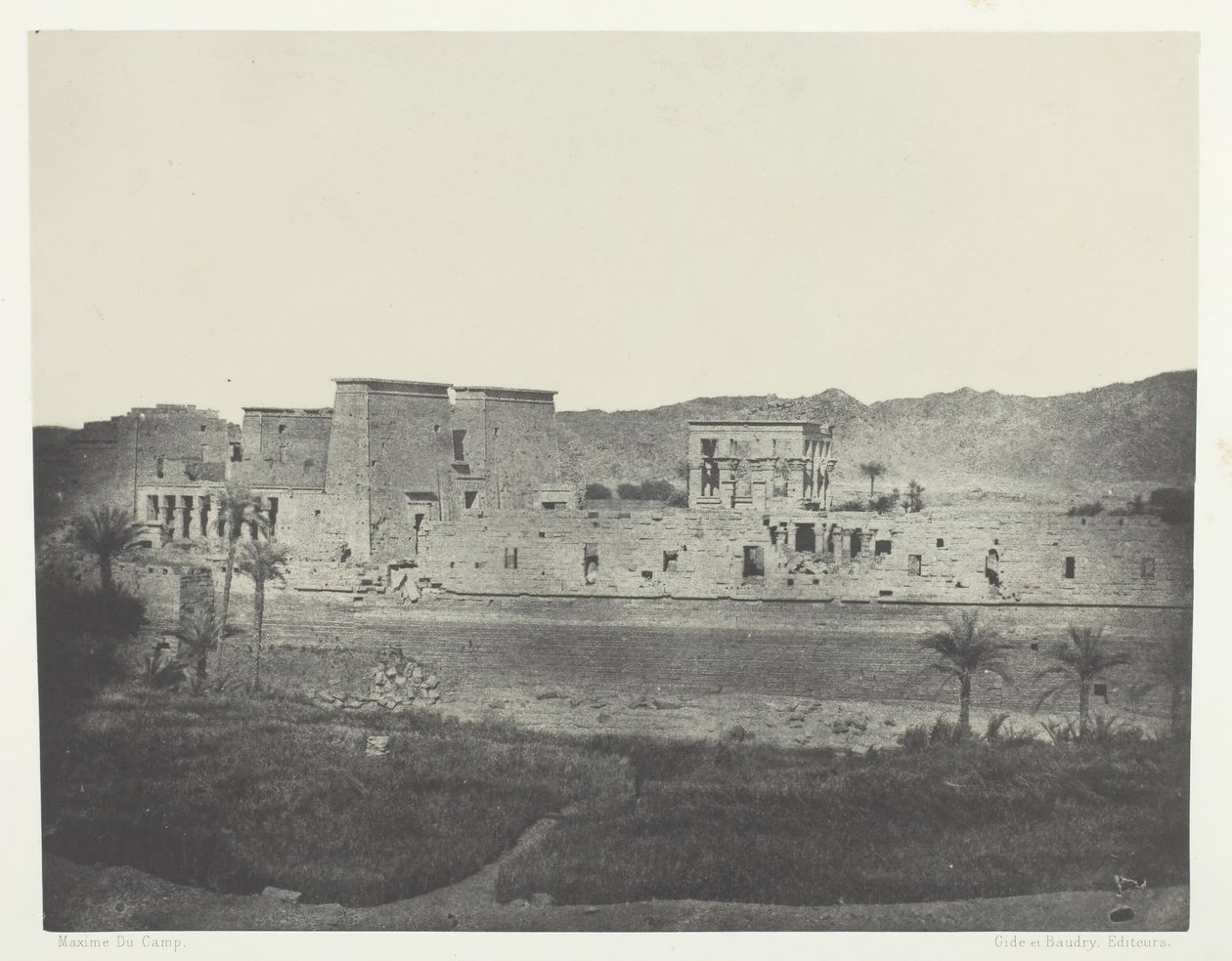 Utsikt tatt fra øya Beghé, Looking West, Philoe, Nubia, 184951, trykt 1852. av Maxime Du Camp