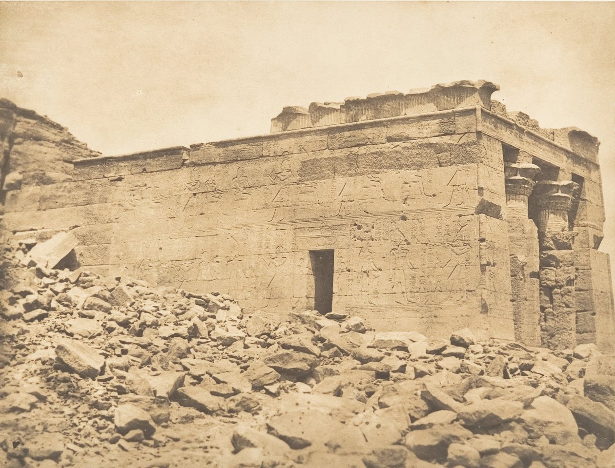 Utsikt over pronaos av Dandour-tempelet Kreftens krets, 7. april 1850. av Maxime Du Camp