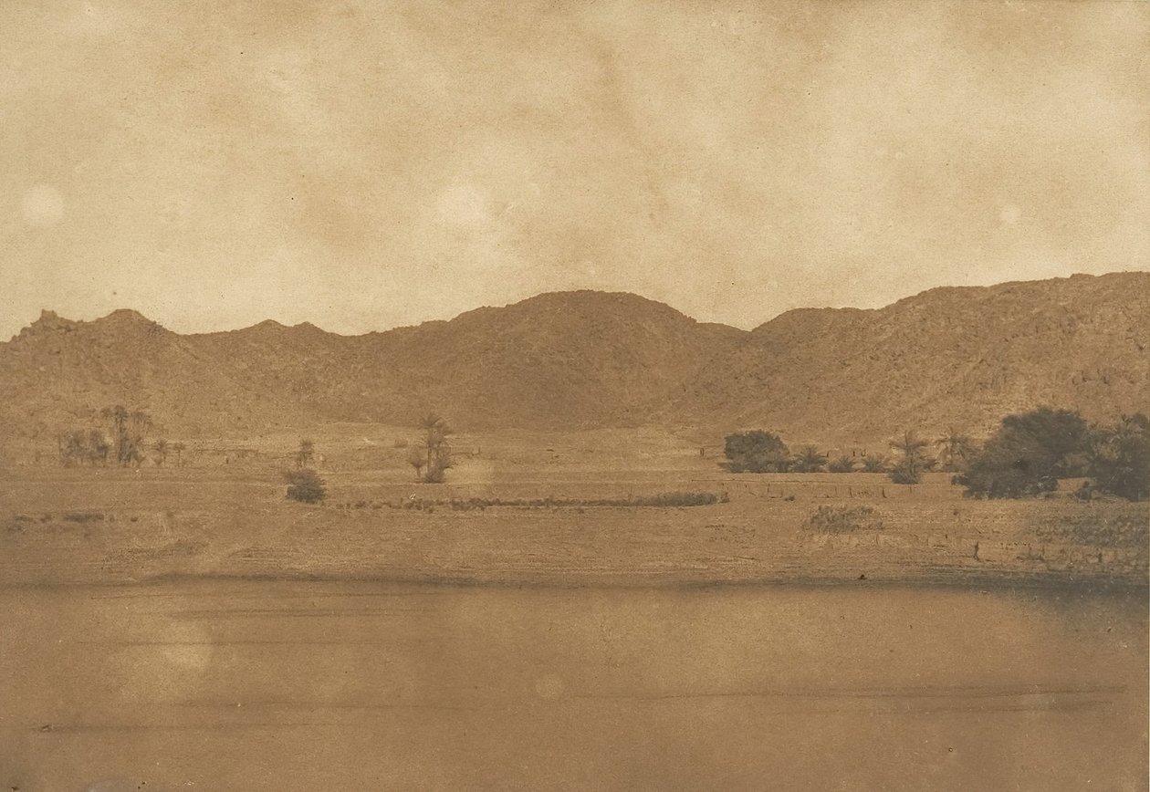 Utsikt tatt fra nord-øst for Philae - landsbyen Kolokina, 1849-50. av Maxime Du Camp
