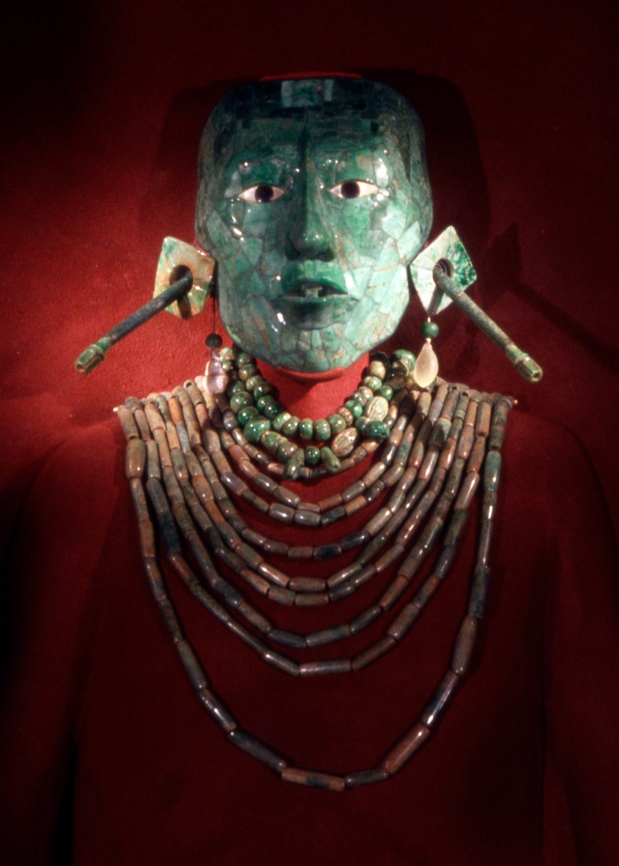 Royal Jewels of Pacal, King of Palenque, sen klassisk periode (jade, skall og obsidan) av Mayan