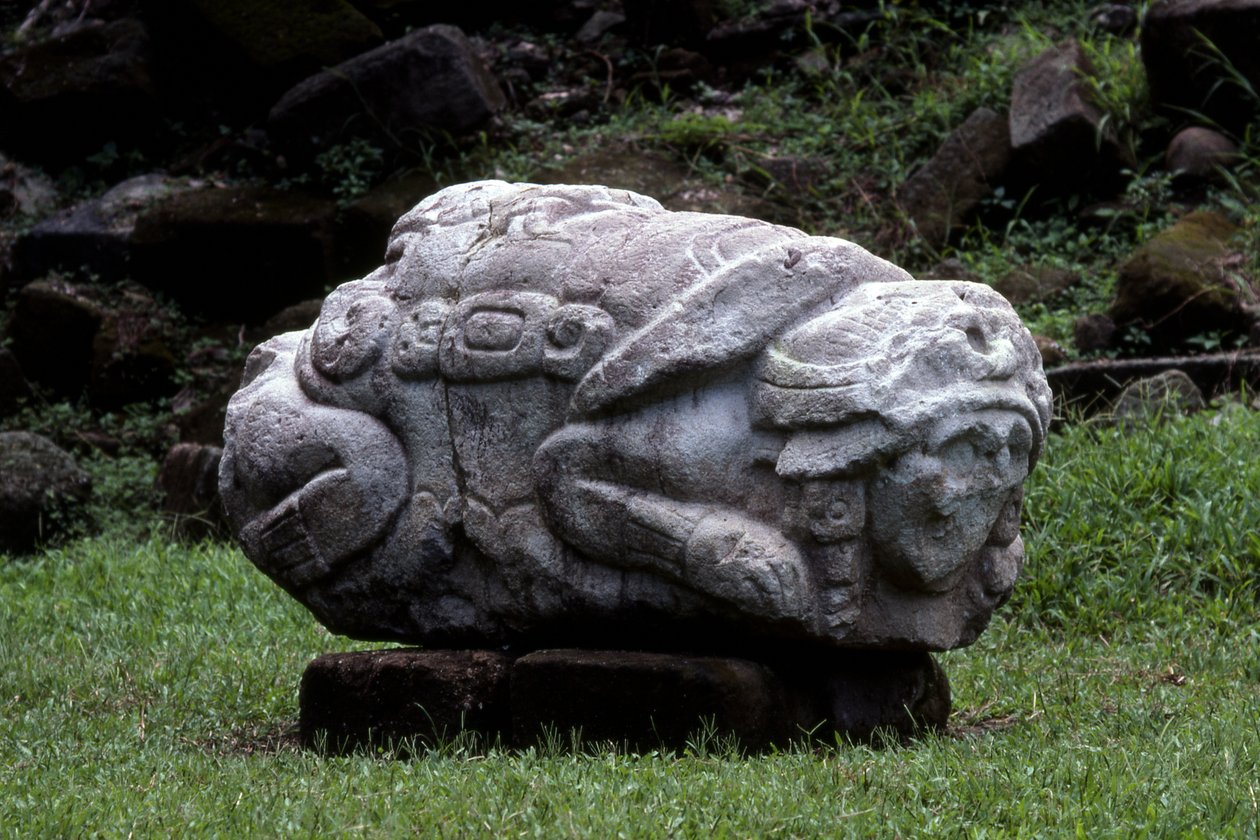 Zoomorf stein, sen klassisk periode (600-900 e.Kr.) av Mayan