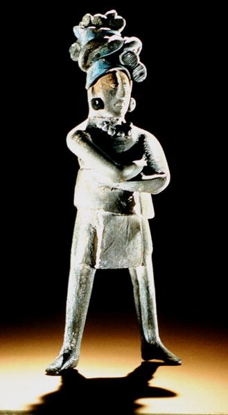 Stående kongelig figur (leire) av Mayan