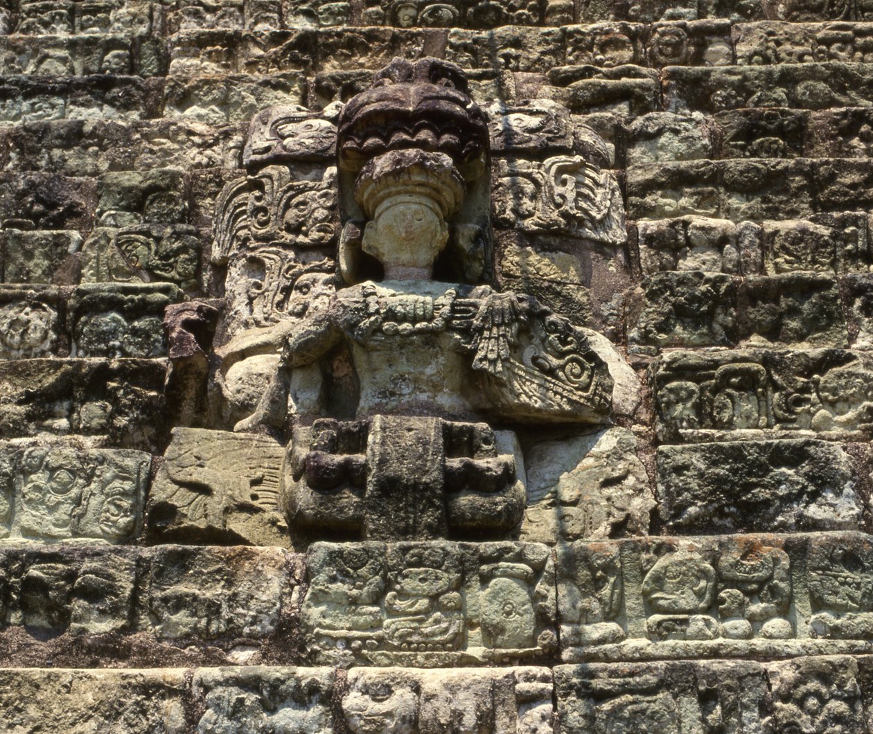 Copan hieroglyfisk statue av Mayan