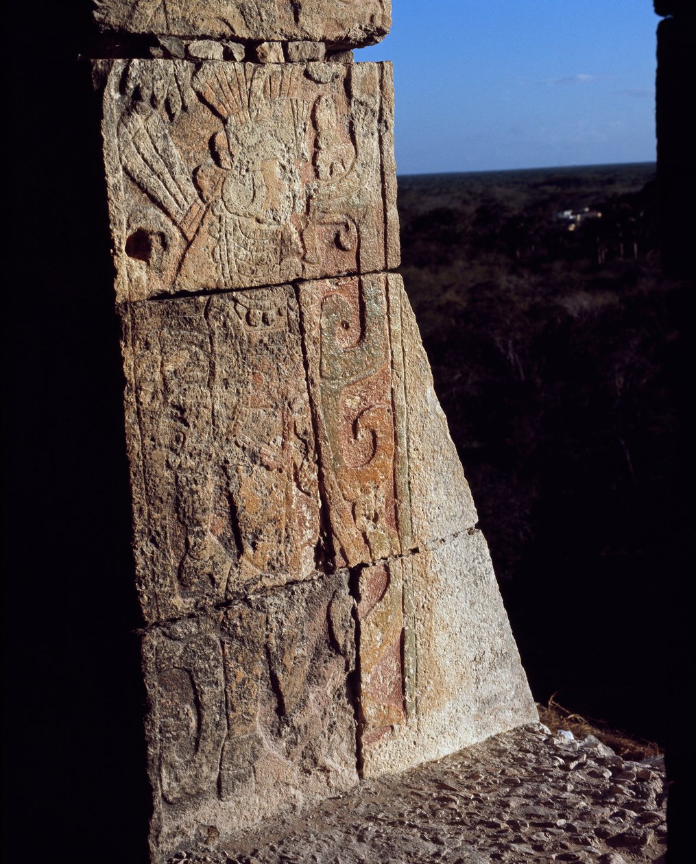 Detalj av en frise av en kriger, El Castillo av Mayan Mayan