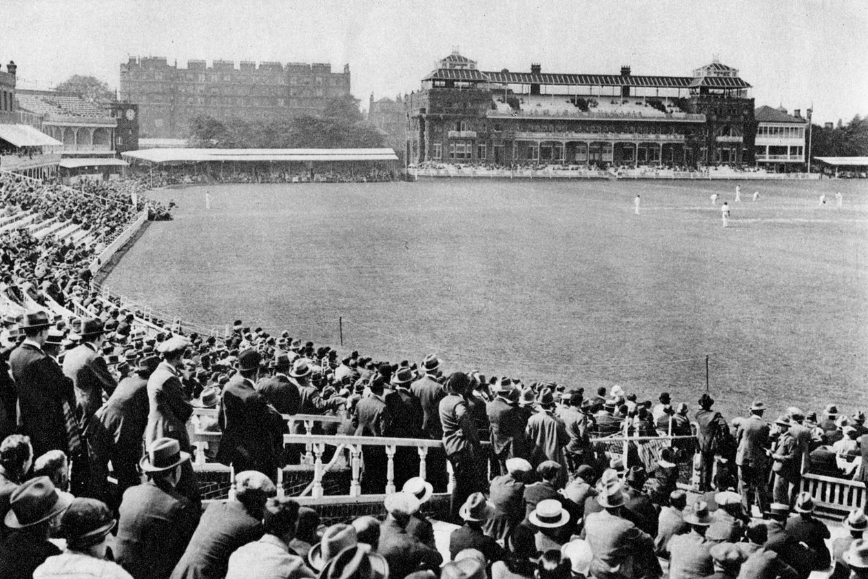 En cricketkamp, Lords cricketbane, London, 1926-1927. av McLeish