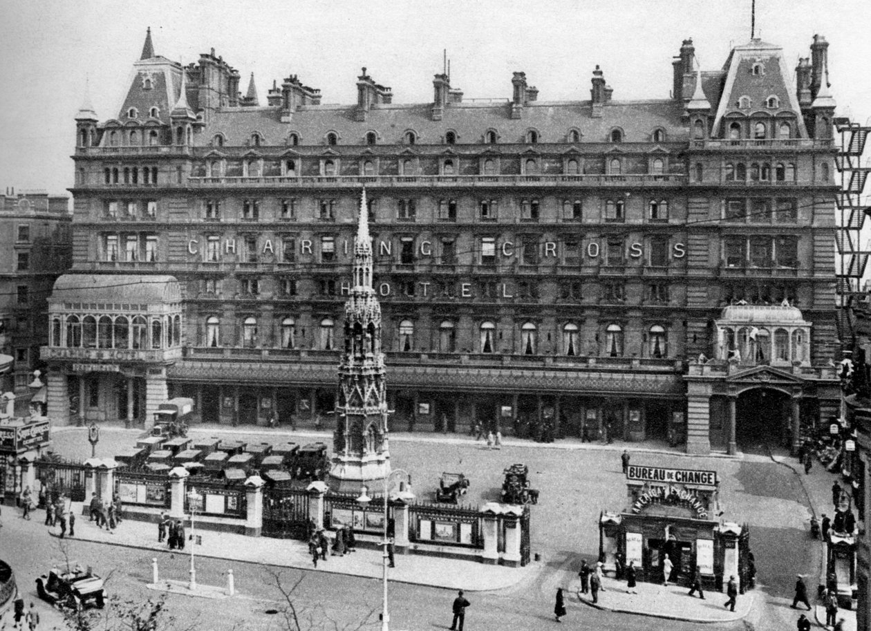 Charing Cross jernbanestasjon, London, 1926-1927. av McLeish