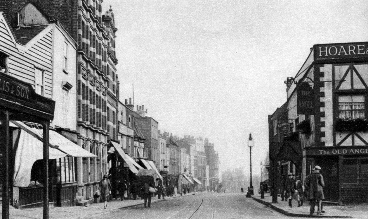The High Street, Highgate Village, London, 1926-1927. av McLeish
