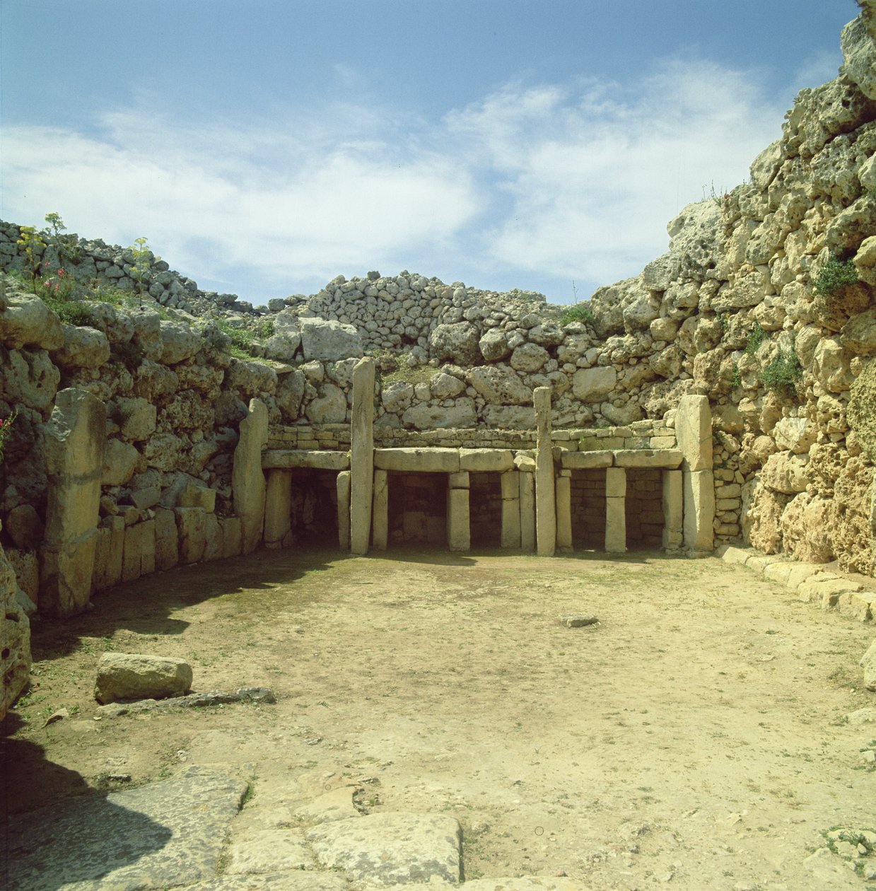 Megalittisk tempelsted, ca. 30 000-c. 25 000 f.Kr av Megalithic
