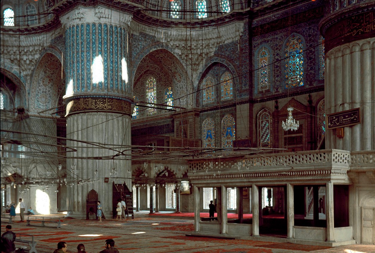 Ottomansk kunst: innvendig utsikt over den blå moskeen bygget mellom 1609 og 1616 av Mehmet Aga
