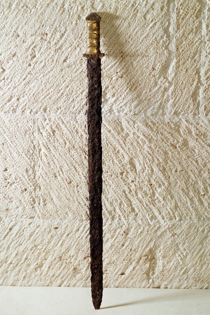 Merovingerkunst: epee, 600-tallet. Gallia. Nasjonalt arkeologisk museum i Saint Germain en Laye av Merovingian Merovingian