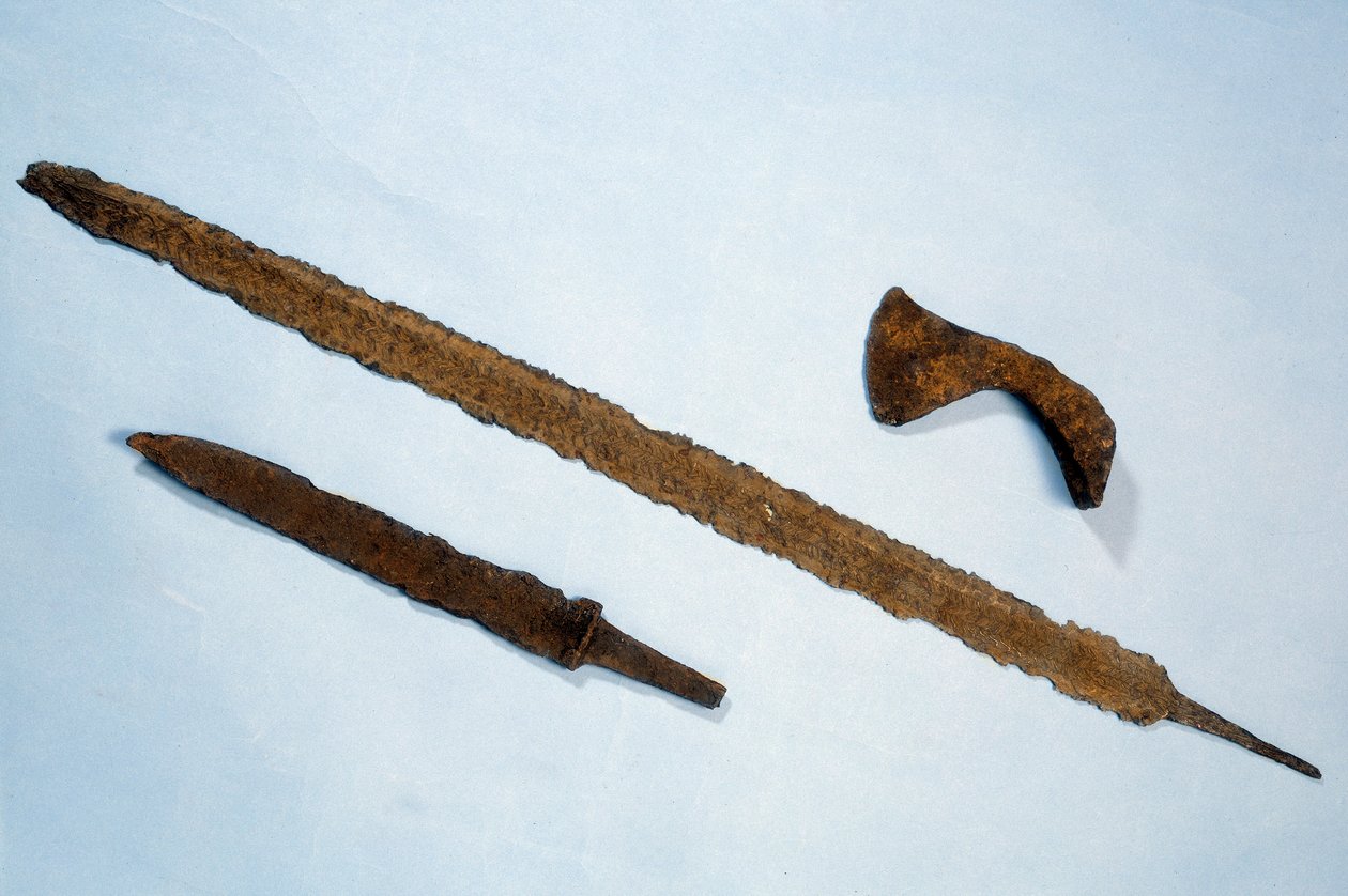Merovingerkunst: husker og fransiskansk (øks) av jern fra Normandie. 475-525 e.Kr. Saint Germain en Laye, Museum of National Archaeology av Merovingian Merovingian