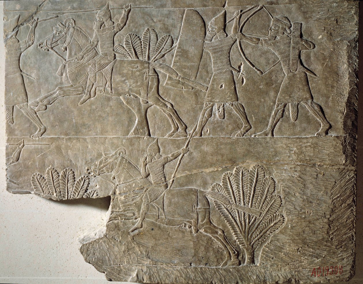Mesopotamia: Ryttere fra den assyriske hæren. Lavt relieff i alabast fra palasset til kong Ashurbanipal (eller Ashurbanipal) (668-627 f.Kr.). Fra Nineve. Paris, Louvre-museet av Mesopotamian