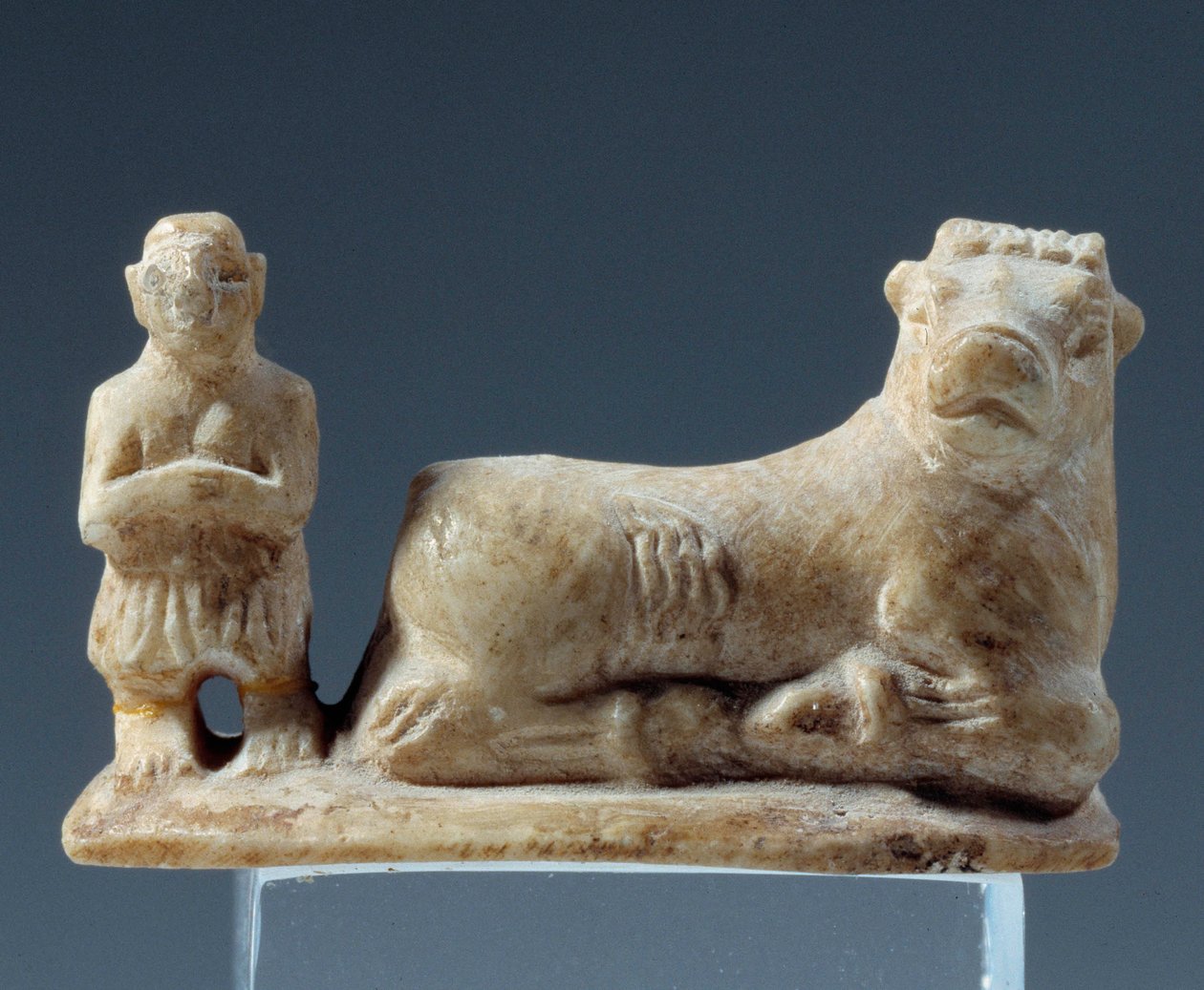 Mesopotamia: dedikerer å tilby en okse til en guddom. Statuett av kalkstein. Fra Sumer, Sør-Mesopotamia. 2500-2400 f.Kr. Paris, Louvre-museet av Mesopotamian Mesopotamian