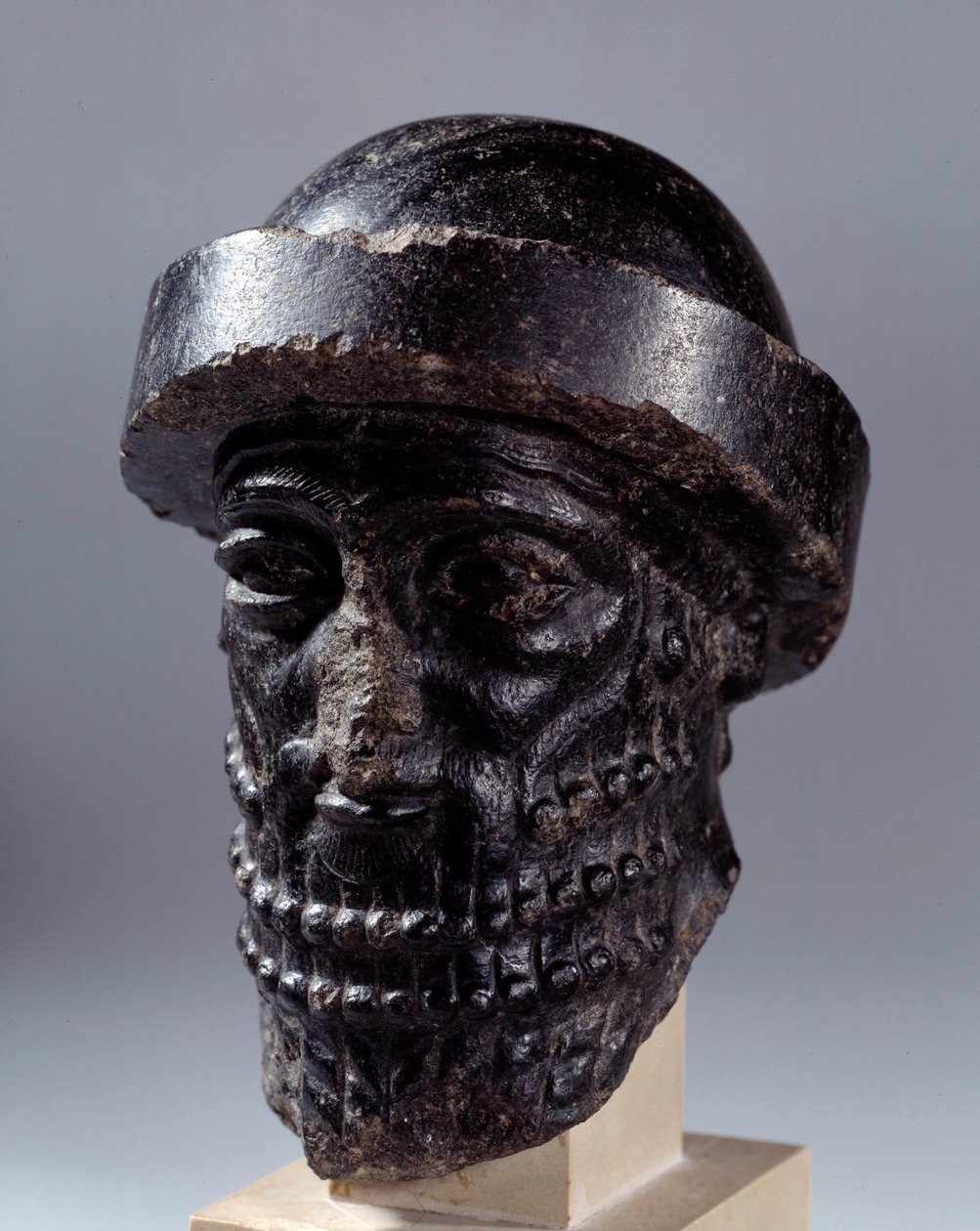 Mesopotamia: hode skåret i dioritt kalt Hammurabi. Fra Susa. Dim. 0,15x0,1 m. Paris, Louvre-museet av Mesopotamian Mesopotamian