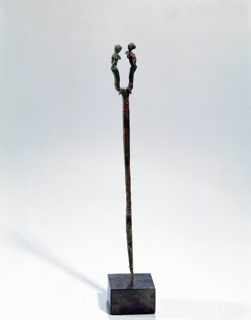 Orientalsk kunst: fest en hodedekoratør av to karakterer. Bronseobjekt, Ca 3300 - 3200 f.Kr. (Urik-perioden, Mesopotamia). Fra Tello. Høyde 18 cm. Paris, Musée du Louvre av Mesopotamian Mesopotamian