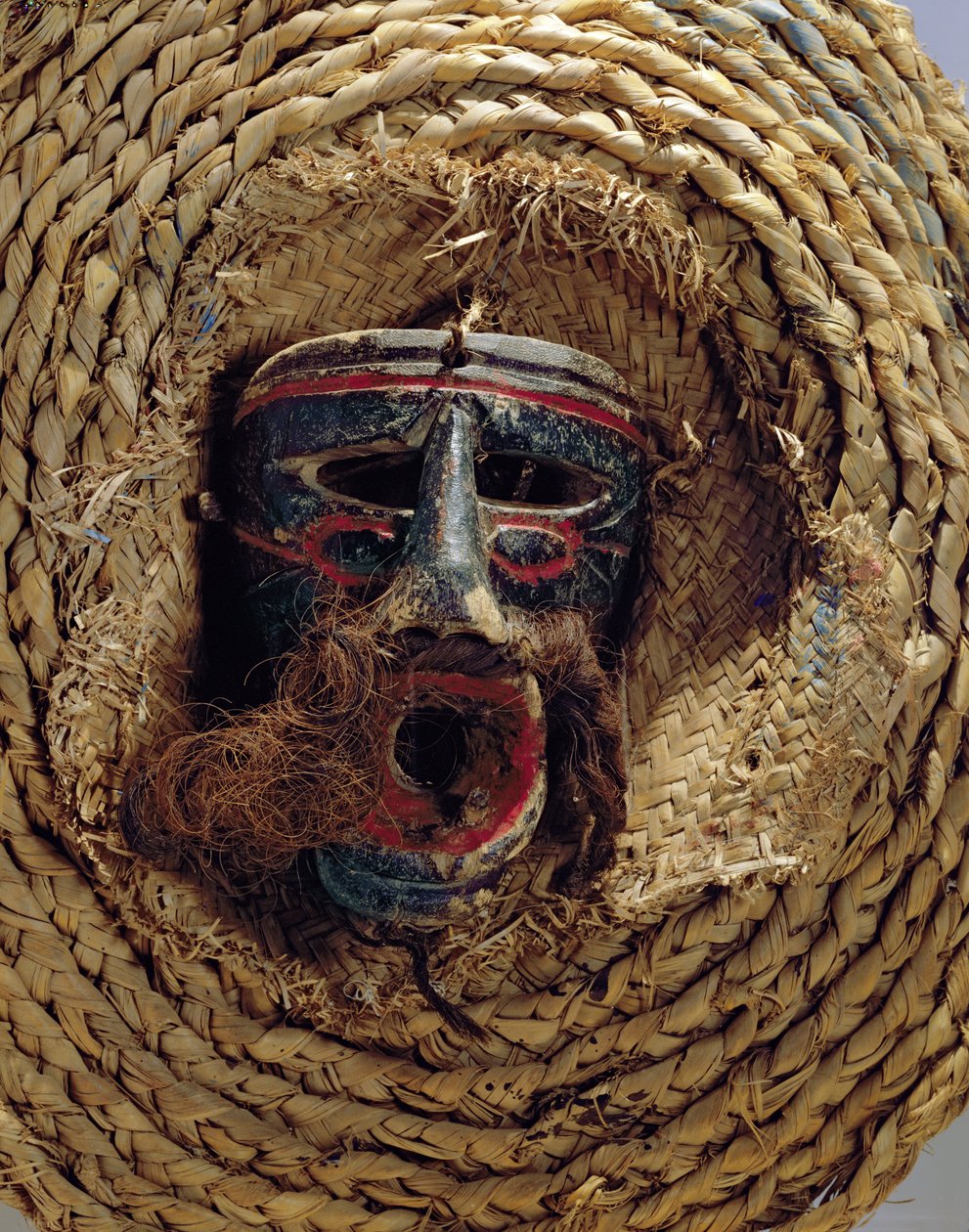 Kostymemaske for feiringen av den meksikanske årlige festivalen Guelaguetza (tre og flettet halm) av Mexican School