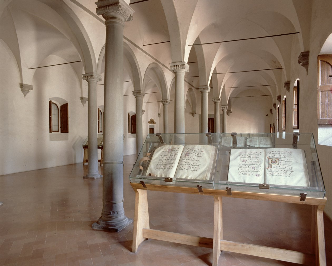 Biblioteket, 1441 av Michelozzo di Bartolommeo